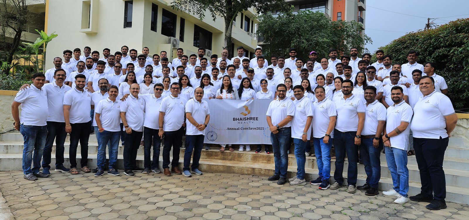 Team Image for Desktop and Tablet